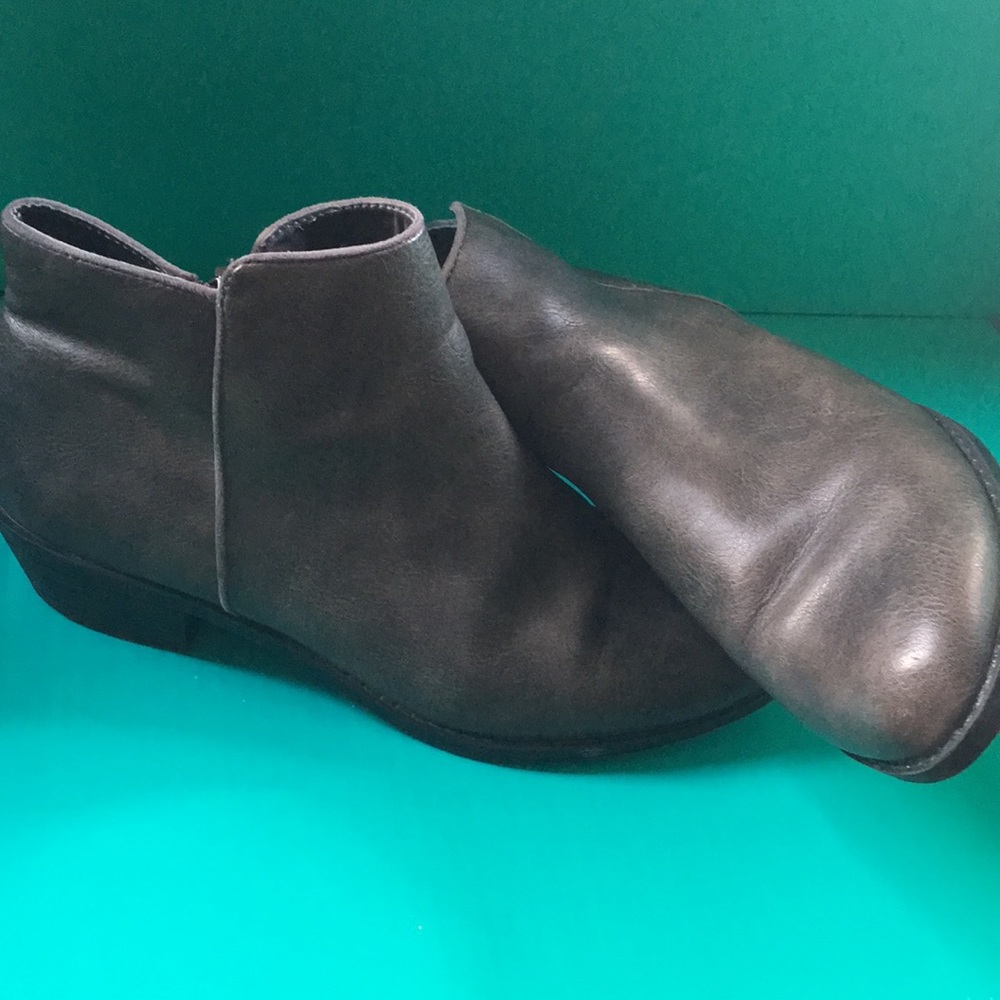 Ankle boots